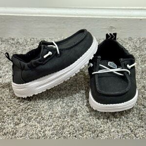 New- Hey Dude! Baby shoes-- Sz. C6-Black